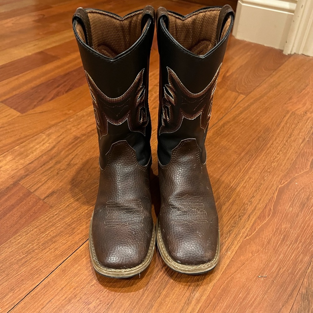 Boys cowboy boots